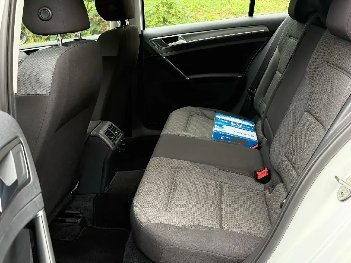 2018 Volkswagen Golf 1.4T 131HP L4 7DCT,autocango,china used car exporter,china ev exporter,chinese used car exporter,chinese used ev exporter