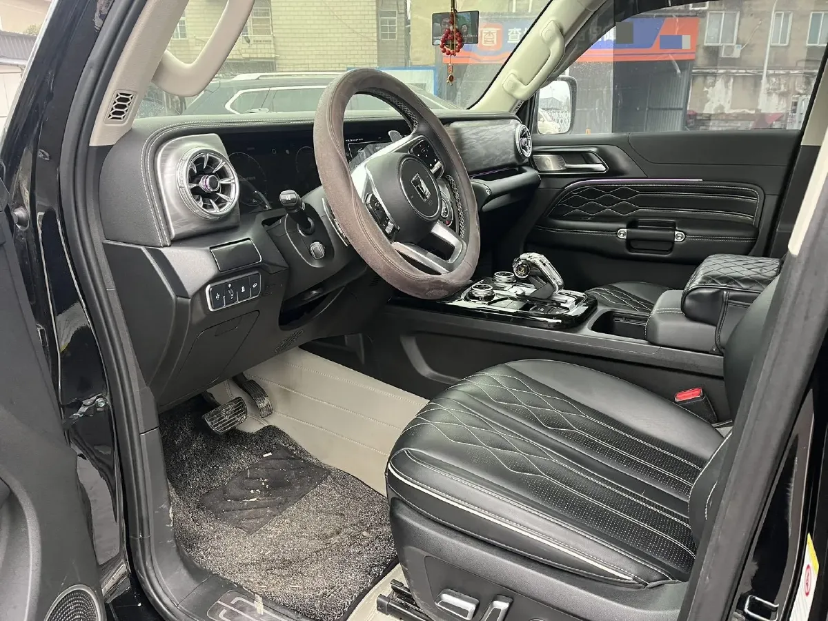 2021 Tank 300 2.0T 227HP L4 8AT,autocango,china used car exporter,china ev exporter,chinese used car exporter,chinese used ev exporter