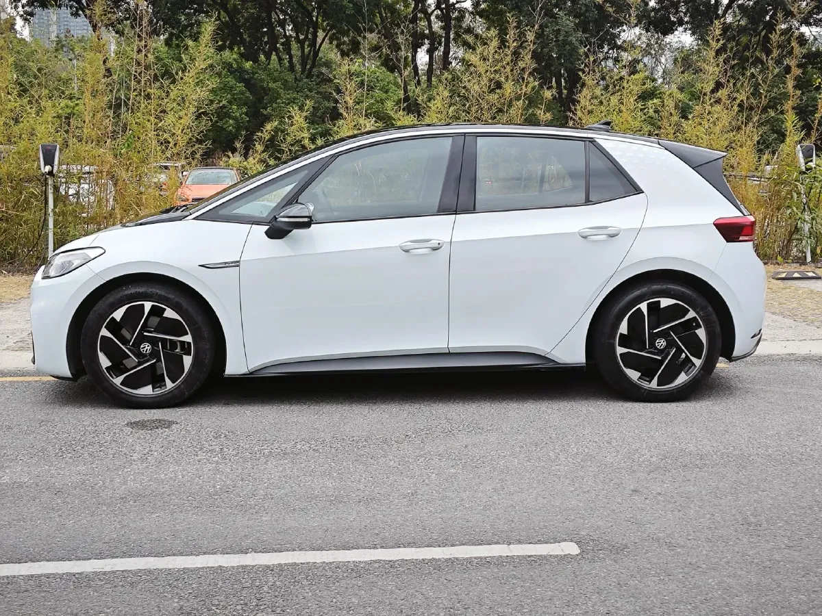 2023 Volkswagen ID.3 BEV 52.8KWH,autocango,china used car exporter,china ev exporter,chinese used car exporter,chinese used ev exporter