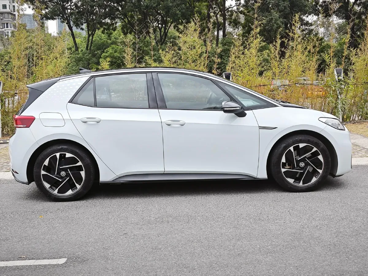2023 Volkswagen ID.3 BEV 52.8KWH,autocango,china used car exporter,china ev exporter,chinese used car exporter,chinese used ev exporter