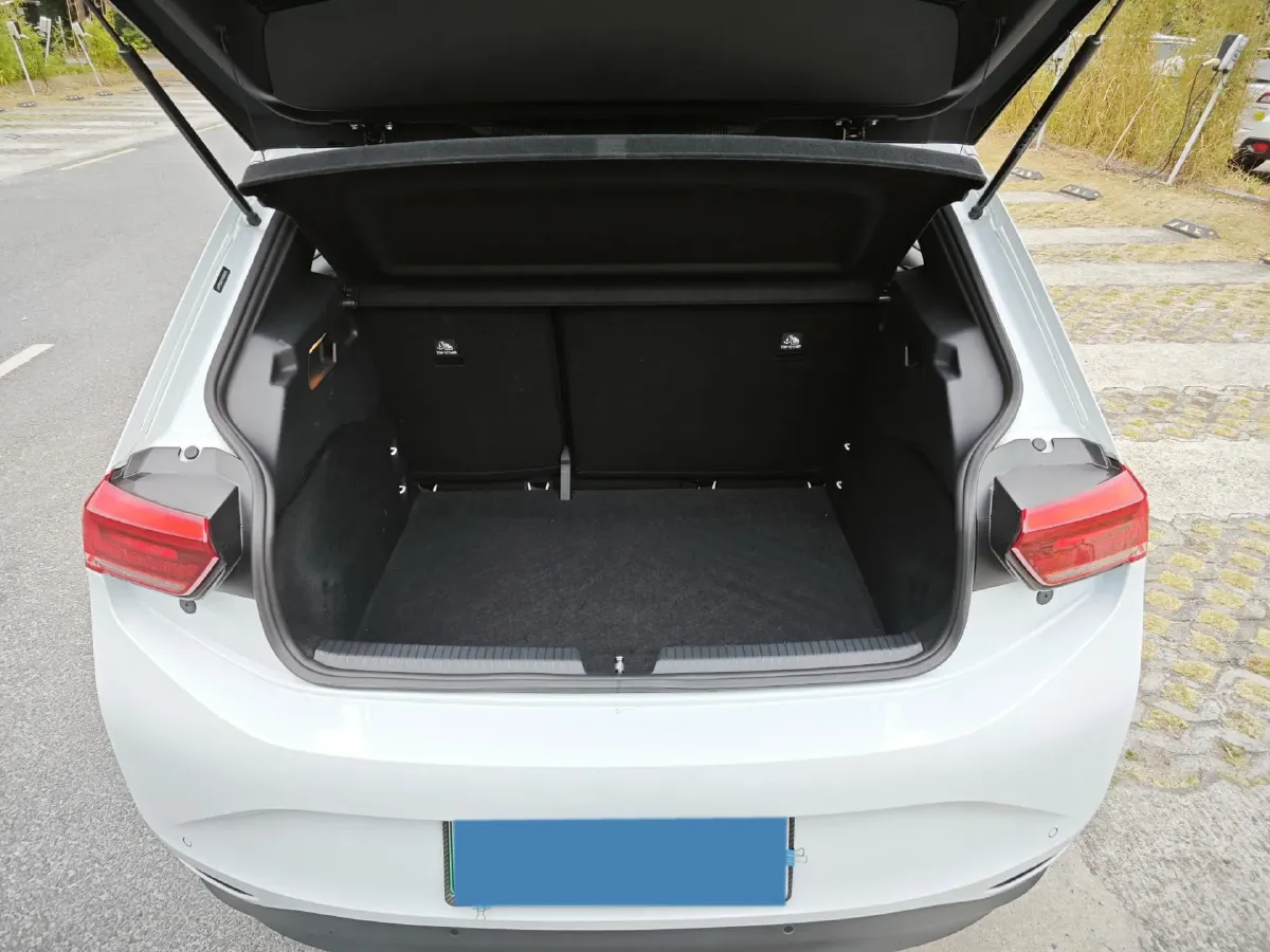 2023 Volkswagen ID.3 BEV 52.8KWH,autocango,china used car exporter,china ev exporter,chinese used car exporter,chinese used ev exporter