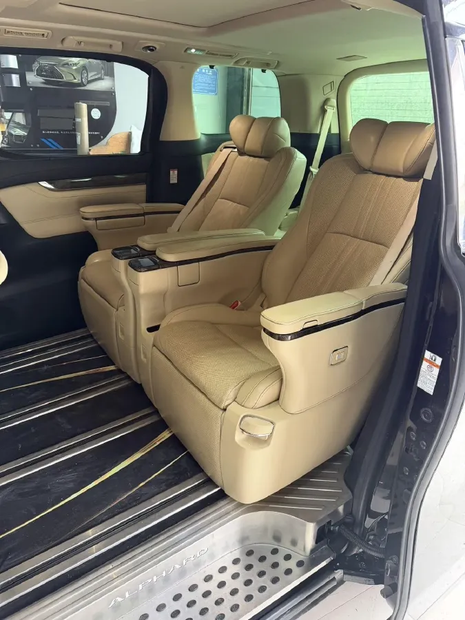 2019 Toyota Vellfire 2.5L 117HP L4 E-CVT Hybrid,autocango,china used car exporter,china ev exporter,chinese used car exporter,chinese used ev exporter