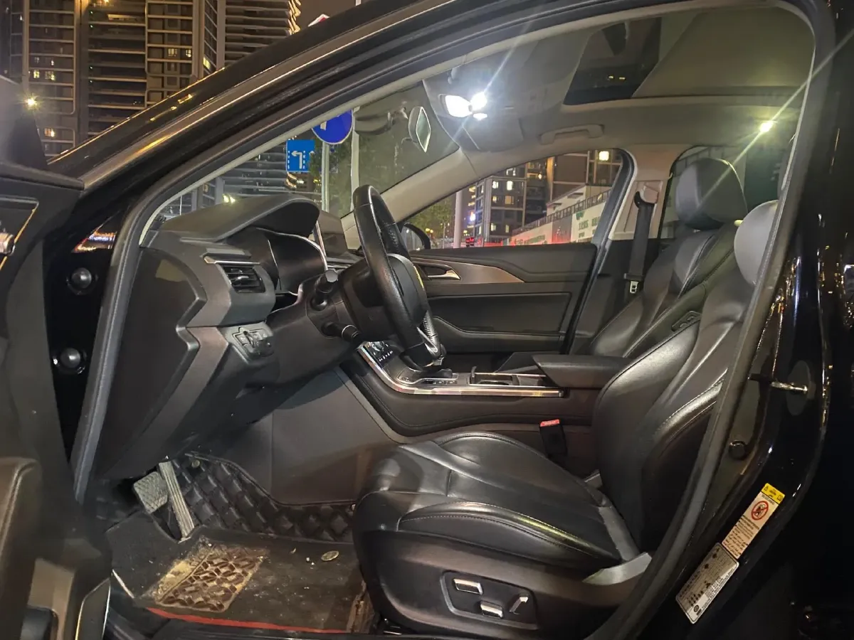 2020 HongQi H5 1.5T 169HP L4 7DCT,autocango,china used car exporter,china ev exporter,chinese used car exporter,chinese used ev exporter