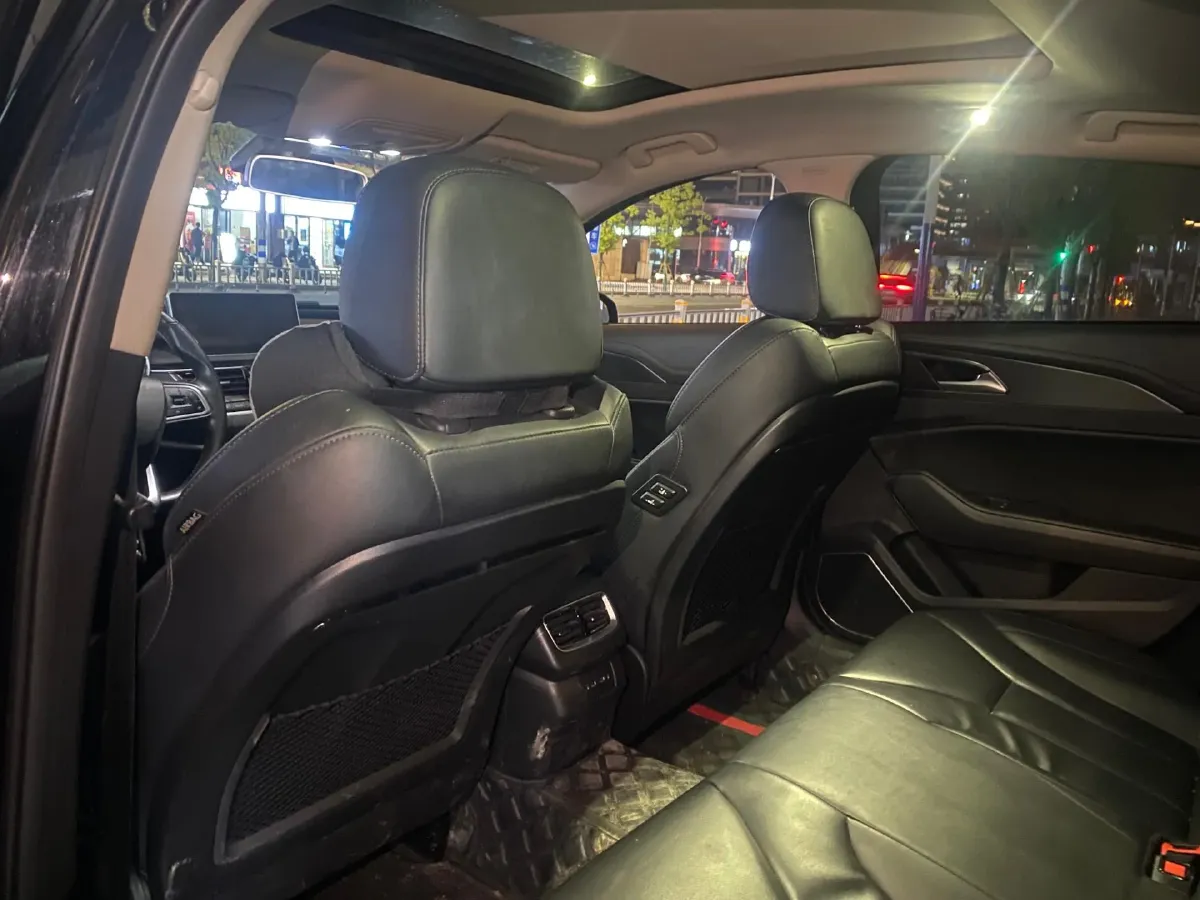 2020 HongQi H5 1.5T 169HP L4 7DCT,autocango,china used car exporter,china ev exporter,chinese used car exporter,chinese used ev exporter