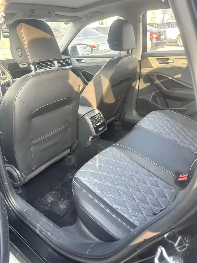 2025 Volkswagen Sagitar 1.5T 160HP L4 7DCT,autocango,china used car exporter,china ev exporter,chinese used car exporter,chinese used ev exporter