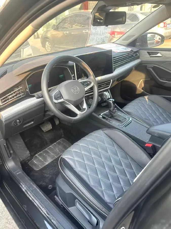 2025 Volkswagen Sagitar 1.5T 160HP L4 7DCT,autocango,china used car exporter,china ev exporter,chinese used car exporter,chinese used ev exporter