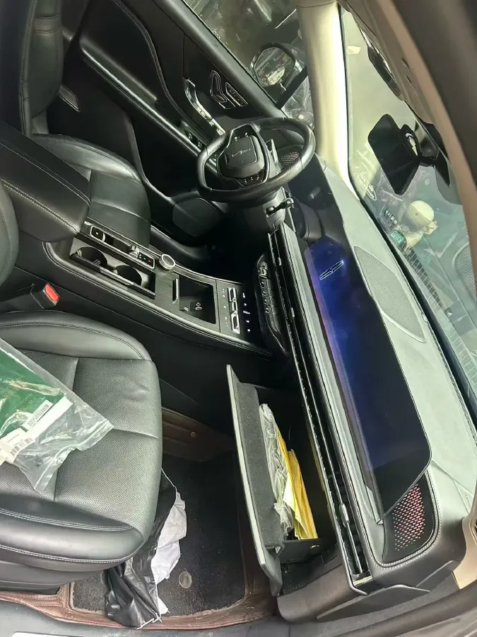 2023 Lincoln Corsair 2.0T 261HP L4 8AT,autocango,china used car exporter,china ev exporter,chinese used car exporter,chinese used ev exporter