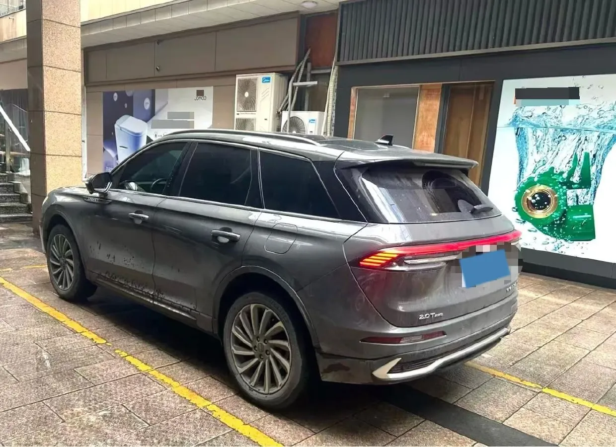2023 Lincoln Corsair 2.0T 261HP L4 8AT,autocango,china used car exporter,china ev exporter,chinese used car exporter,chinese used ev exporter