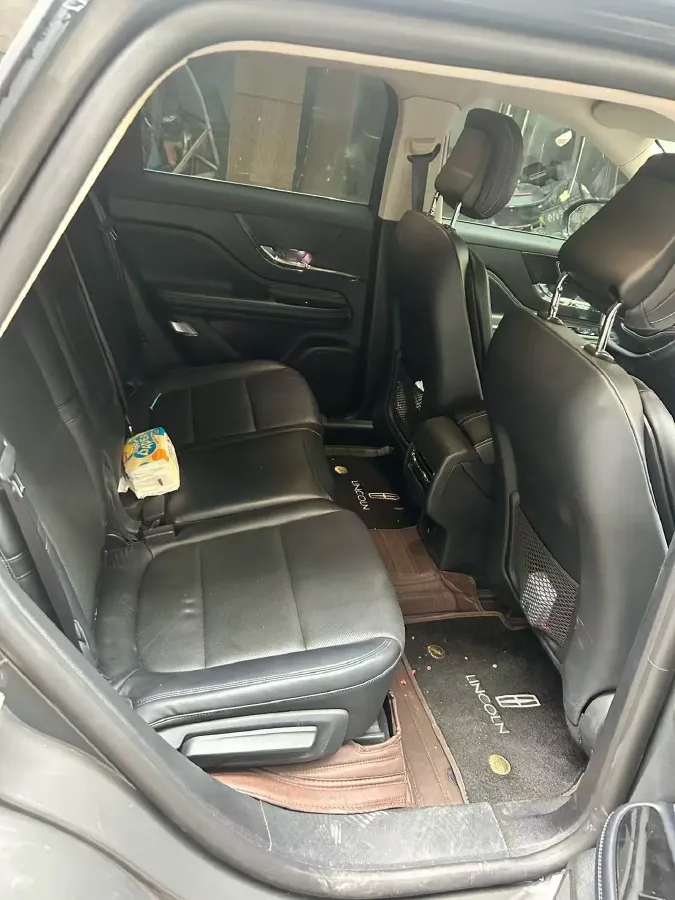 2023 Lincoln Corsair 2.0T 261HP L4 8AT,autocango,china used car exporter,china ev exporter,chinese used car exporter,chinese used ev exporter