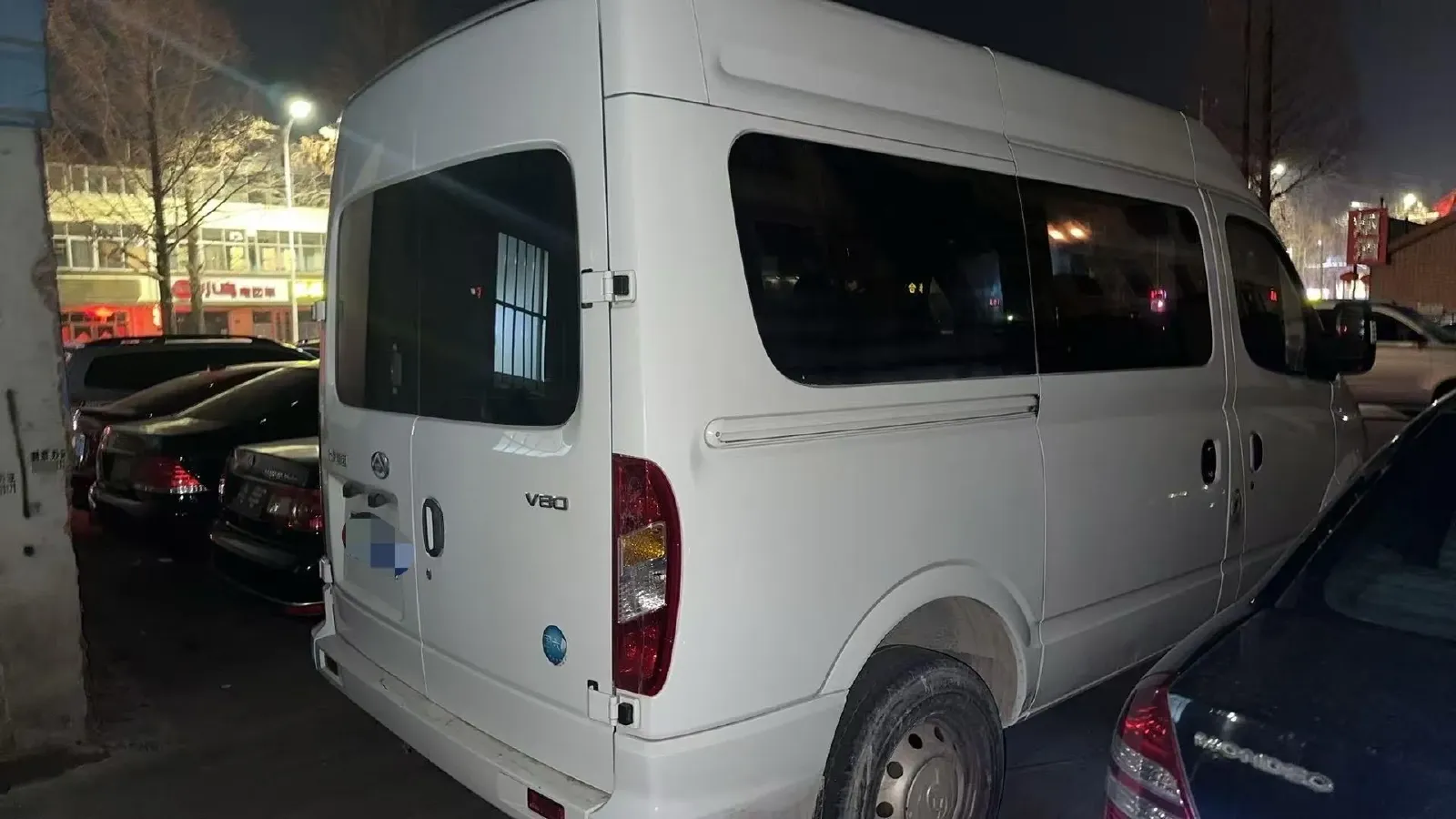 2021 MAXUS XinTu V80 2.0T 139HP L4 6MT,autocango,china used car exporter,china ev exporter,chinese used car exporter,chinese used ev exporter