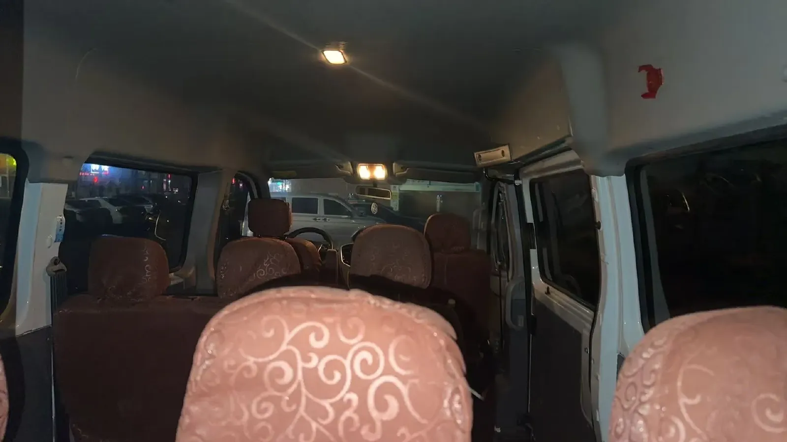 2021 MAXUS XinTu V80 2.0T 139HP L4 6MT,autocango,china used car exporter,china ev exporter,chinese used car exporter,chinese used ev exporter