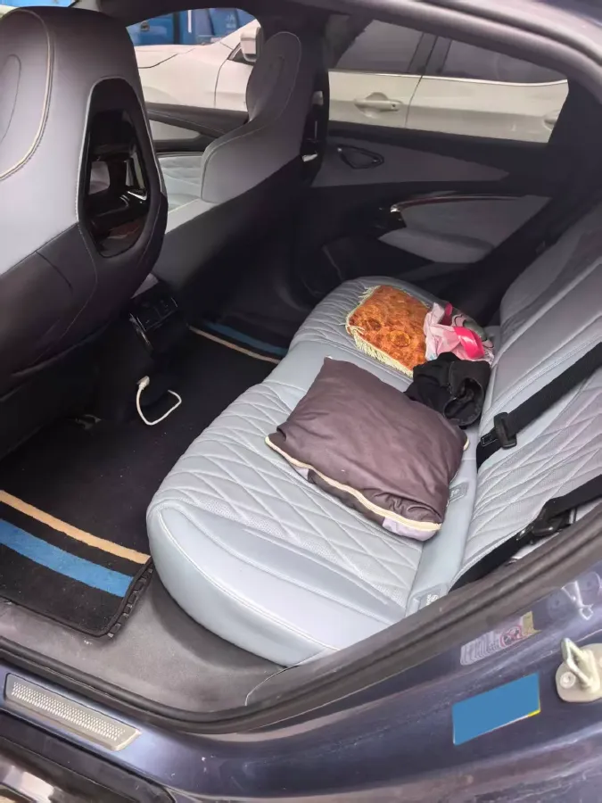 2022 AITO AITO M5 Range Extended 125HP REEV 40KWH,autocango,china used car exporter,china ev exporter,chinese used car exporter,chinese used ev exporter