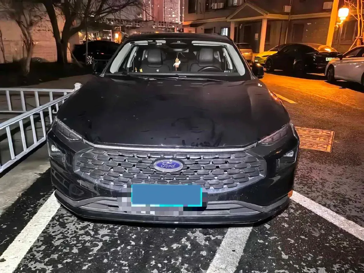 2025 Ford Mondeo 1.5T 190HP L4 8AT,autocango,china used car exporter,china ev exporter,chinese used car exporter,chinese used ev exporter