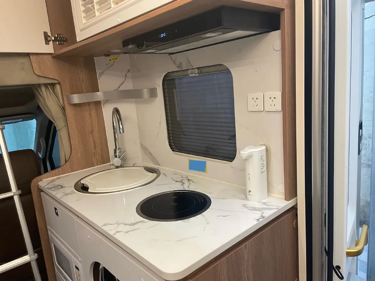 2022 MAXUS V100 RV 2.0T 150HP L4 6AT,autocango,china used car exporter,china ev exporter,chinese used car exporter,chinese used ev exporter