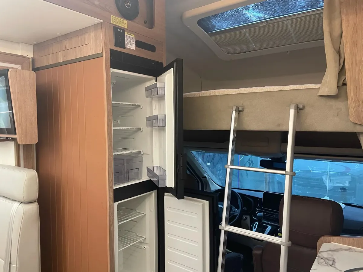 2022 MAXUS V100 RV 2.0T 150HP L4 6AT,autocango,china used car exporter,china ev exporter,chinese used car exporter,chinese used ev exporter