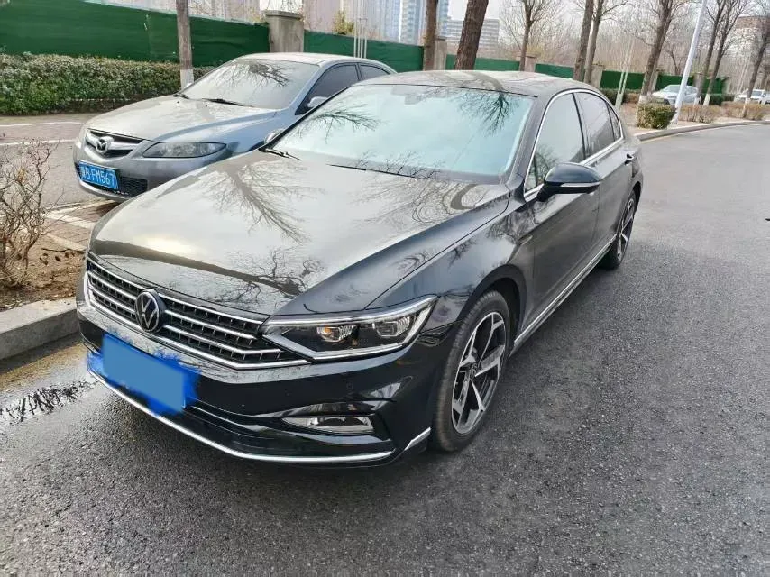 2024 Volkswagen Magotan 2.0T 186HP L4 7DCT,autocango,china used car exporter,china ev exporter,chinese used car exporter,chinese used ev exporter