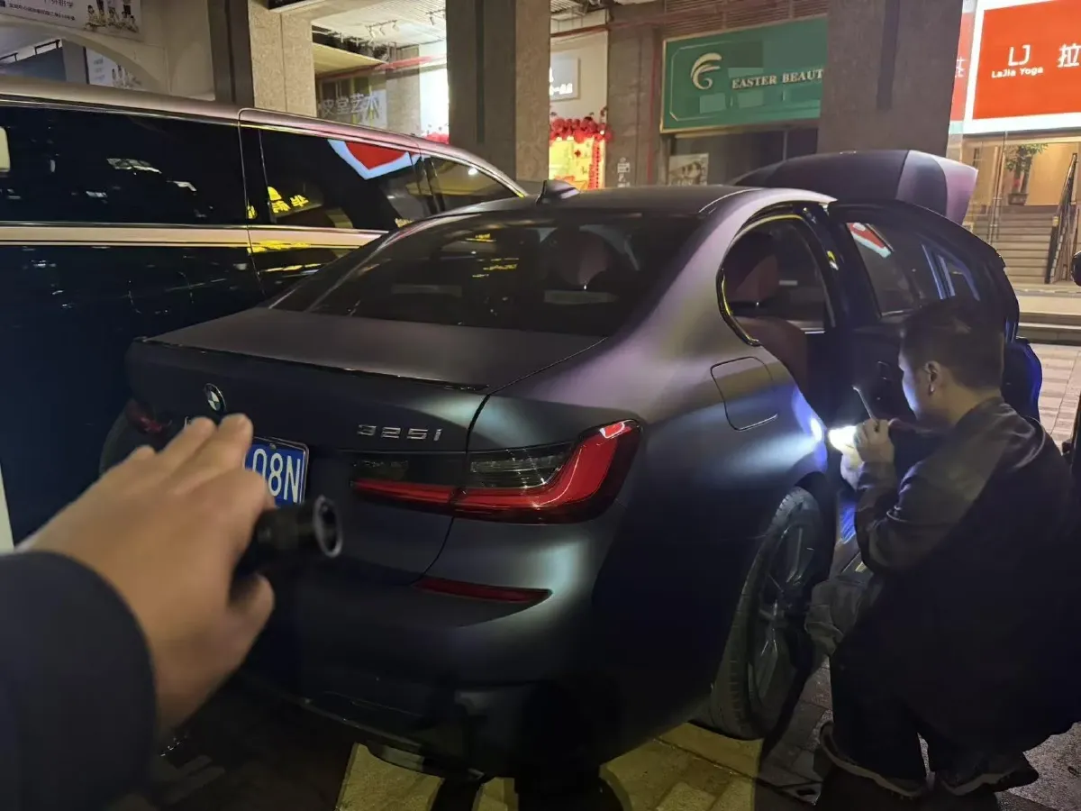 2021 BMW 3 Series 2.0T 184HP L4 8AT,autocango,china used car exporter,china ev exporter,chinese used car exporter,chinese used ev exporter