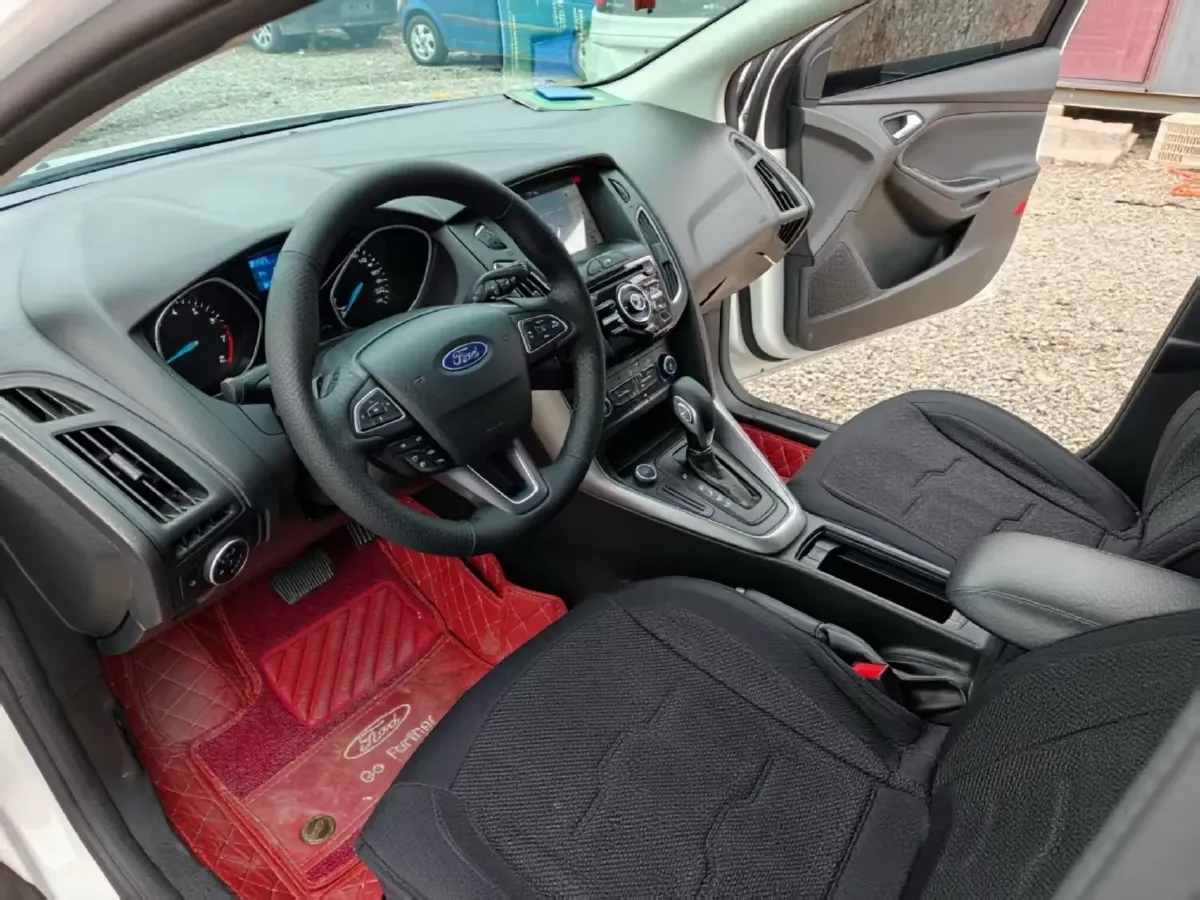 2018 Ford Focus 1.6L 125HP L4 6DCT,autocango,china used car exporter,china ev exporter,chinese used car exporter,chinese used ev exporter