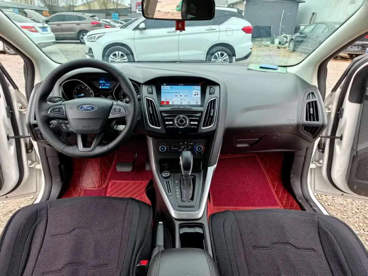 2018 Ford Focus 1.6L 125HP L4 6DCT,autocango,china used car exporter,china ev exporter,chinese used car exporter,chinese used ev exporter