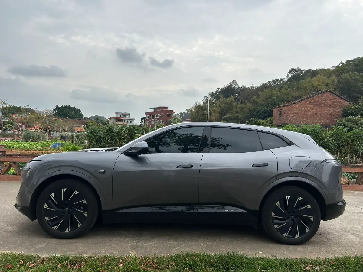 2024 Avatr 07 BEV 82.16KWH,autocango,china used car exporter,china ev exporter,chinese used car exporter,chinese used ev exporter