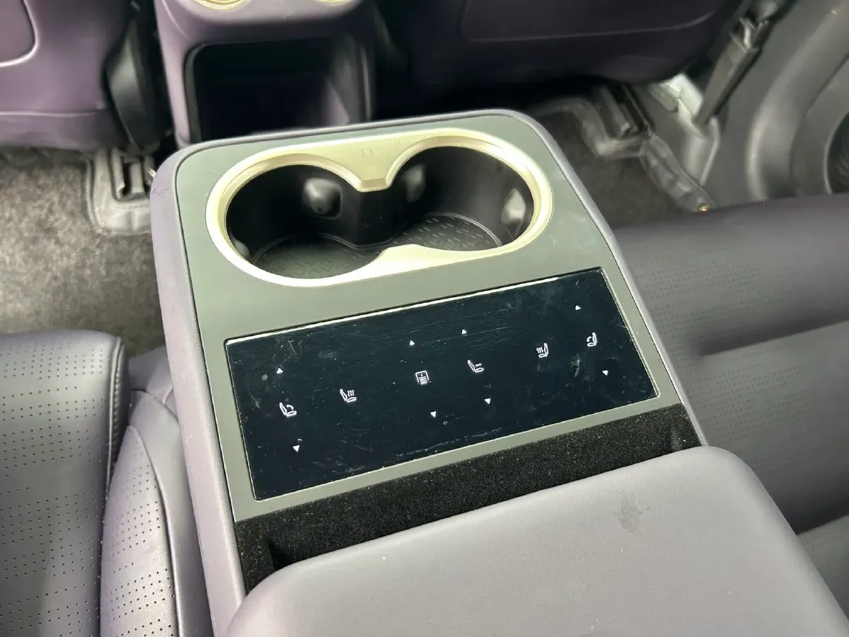 2024 Avatr 07 BEV 82.16KWH,autocango,china used car exporter,china ev exporter,chinese used car exporter,chinese used ev exporter