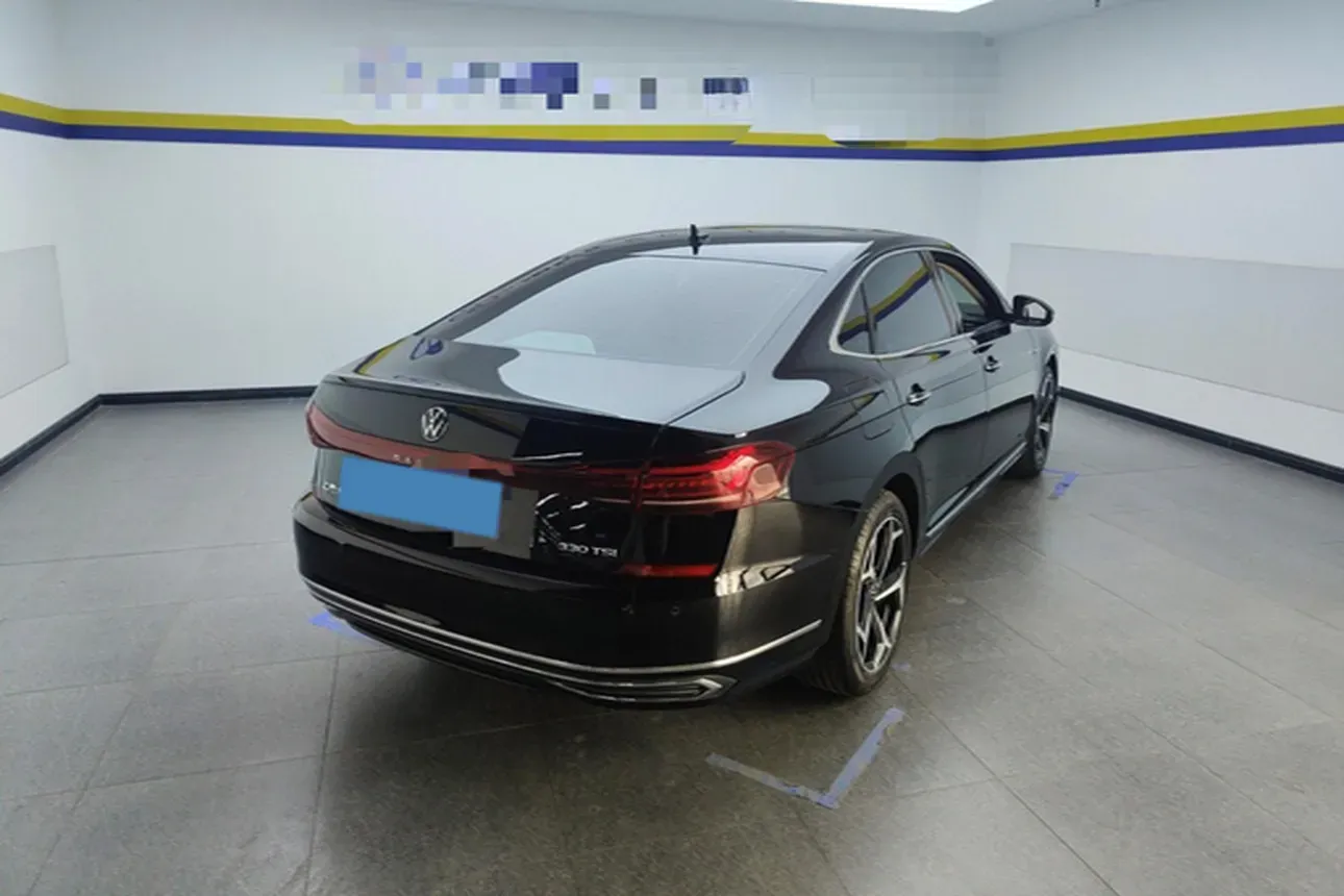 2023 Volkswagen Passat 2.0T 186HP L4 7DCT,autocango,china used car exporter,china ev exporter,chinese used car exporter,chinese used ev exporter