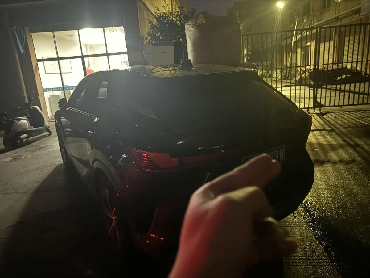 2023 HiPhi Y BEV 115KWH,autocango,china used car exporter,china ev exporter,chinese used car exporter,chinese used ev exporter