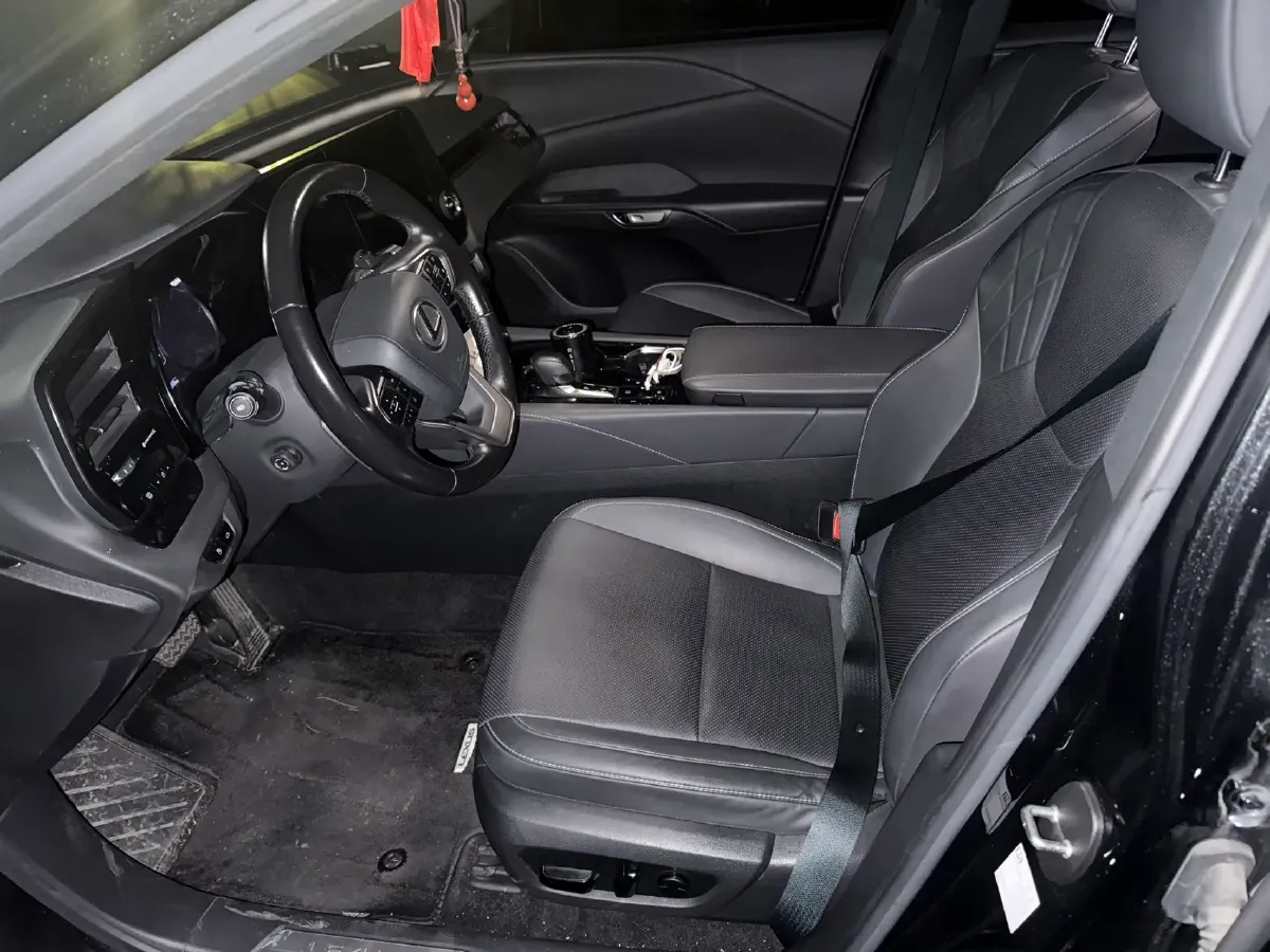 2023 HiPhi Y BEV 115KWH,autocango,china used car exporter,china ev exporter,chinese used car exporter,chinese used ev exporter