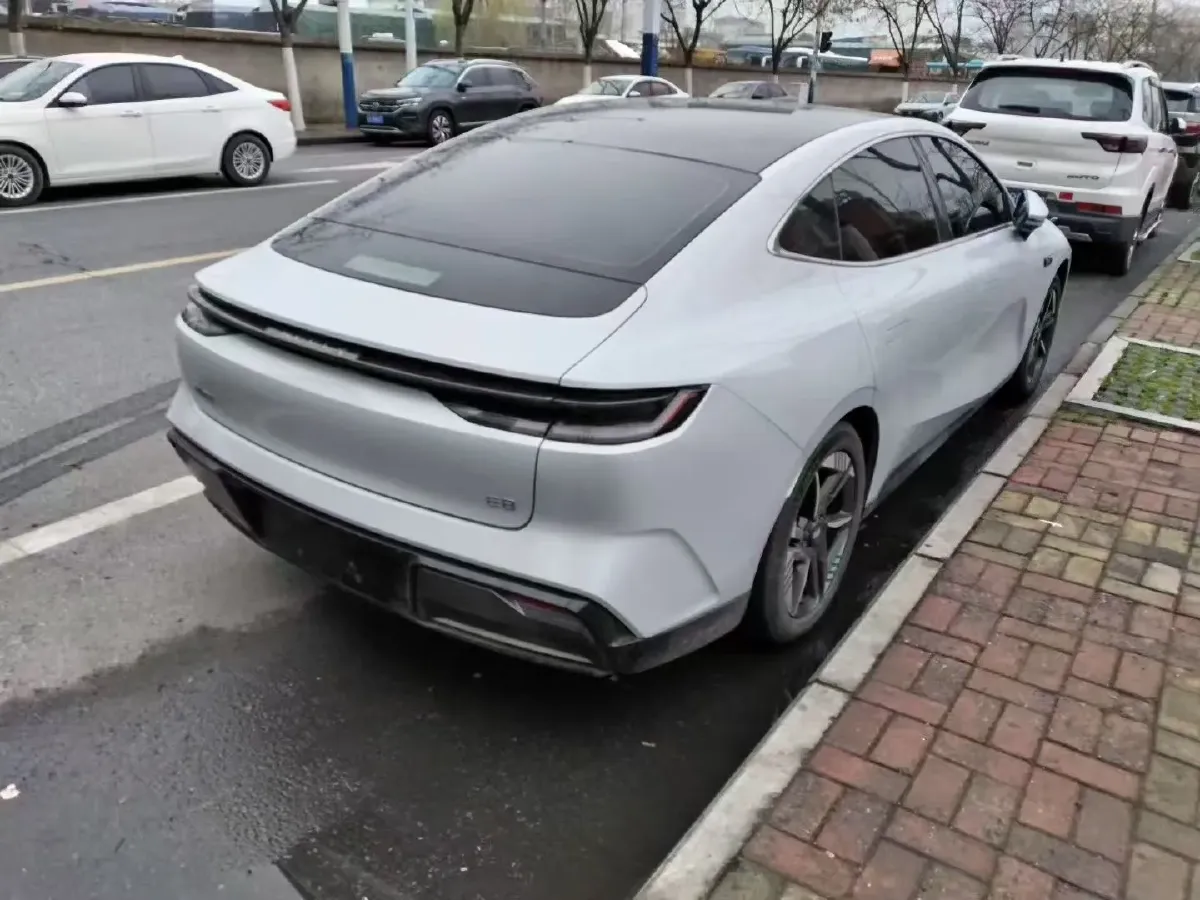 2024 Geely Galaxy E8 BEV 62KWH,autocango,china used car exporter,china ev exporter,chinese used car exporter,chinese used ev exporter