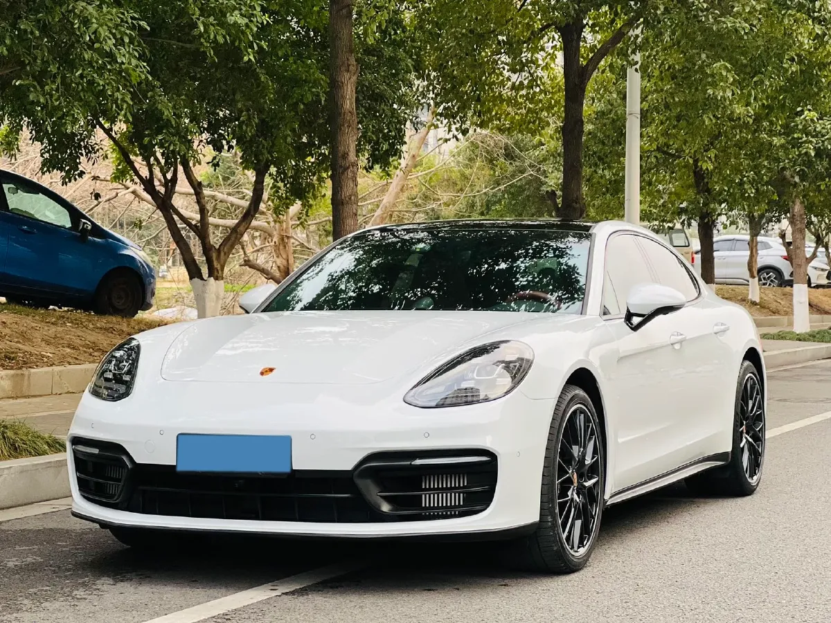2023 Porsche Panamera 2.9T 330HP V6 8DCT,autocango,china used car exporter,china ev exporter,chinese used car exporter,chinese used ev exporter