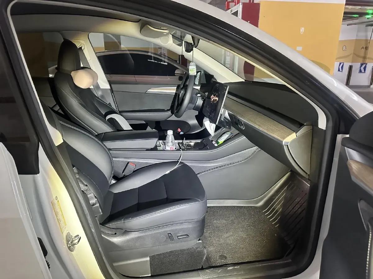 2022 Tesla Model Y BEV 60KWH,autocango,china used car exporter,china ev exporter,chinese used car exporter,chinese used ev exporter