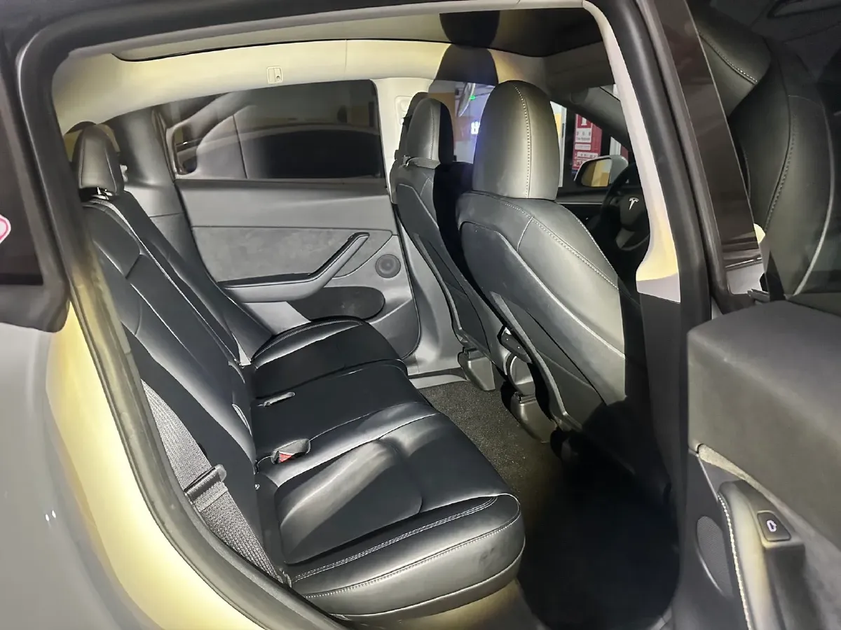 2022 Tesla Model Y BEV 60KWH,autocango,china used car exporter,china ev exporter,chinese used car exporter,chinese used ev exporter