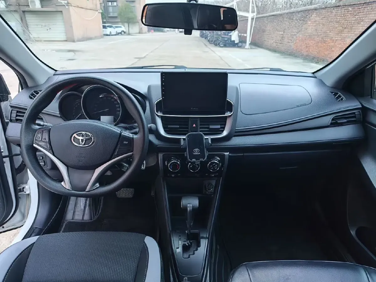 2022 Toyota Yaris L 1.5L 112HP L4 CVT,autocango,china used car exporter,china ev exporter,chinese used car exporter,chinese used ev exporter