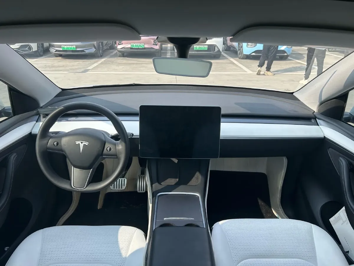 2024 Tesla Model Y BEV 78.4KWH,autocango,china used car exporter,china ev exporter,chinese used car exporter,chinese used ev exporter