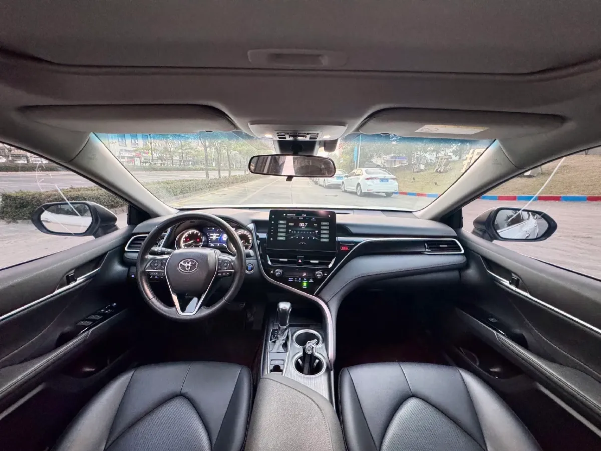 2023 Toyota Camry 2.0L 177HP L4 CVT,autocango,china used car exporter,china ev exporter,chinese used car exporter,chinese used ev exporter