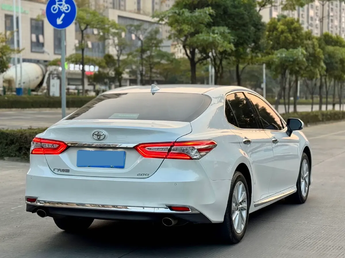 2023 Toyota Camry 2.0L 177HP L4 CVT,autocango,china used car exporter,china ev exporter,chinese used car exporter,chinese used ev exporter