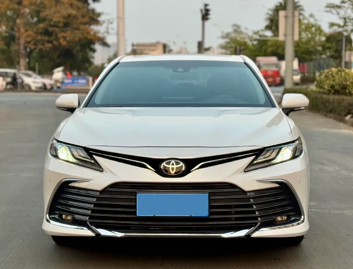 2023 Toyota Camry 2.0L 177HP L4 CVT,autocango,china used car exporter,china ev exporter,chinese used car exporter,chinese used ev exporter