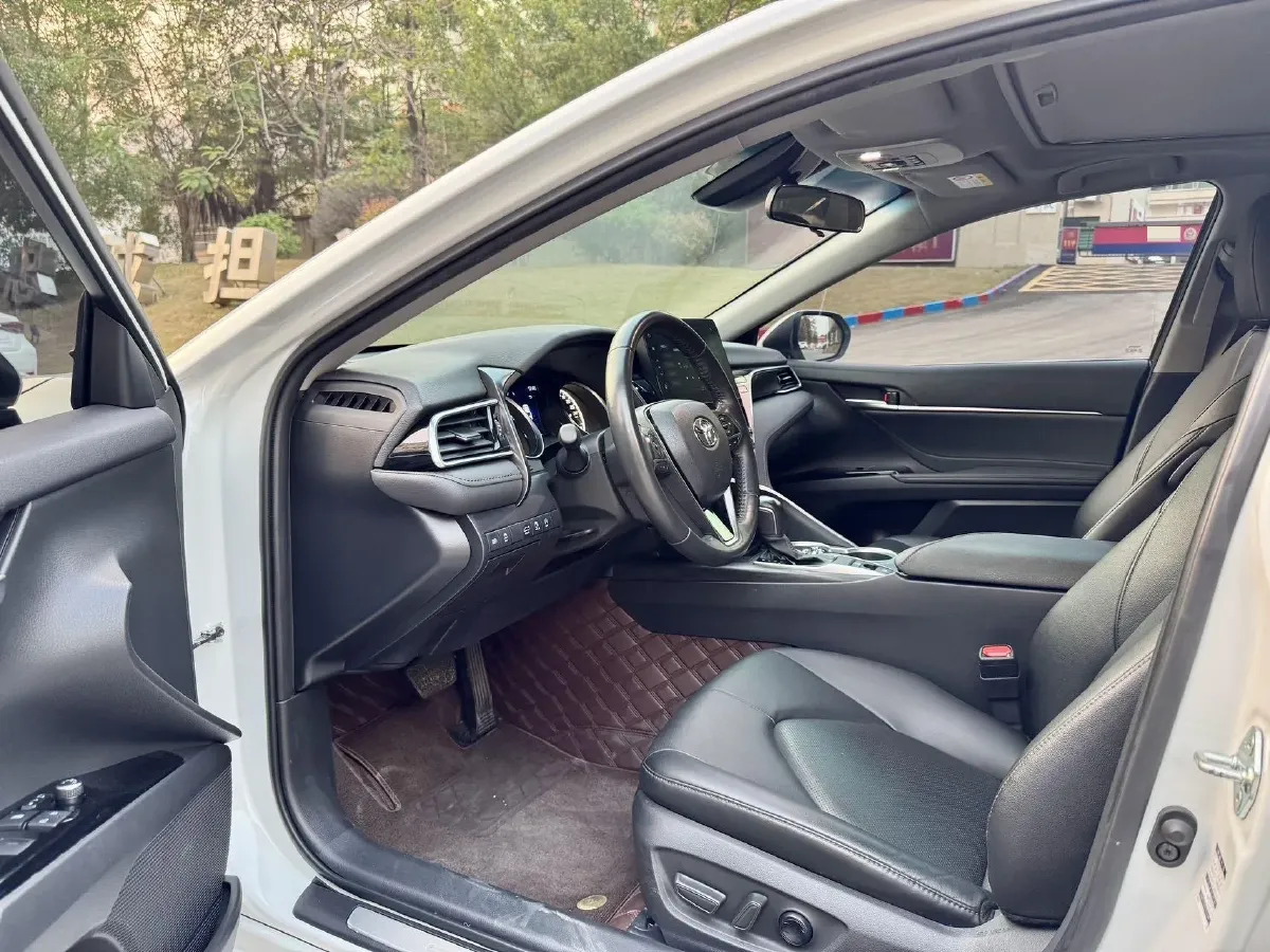 2023 Toyota Camry 2.0L 177HP L4 CVT,autocango,china used car exporter,china ev exporter,chinese used car exporter,chinese used ev exporter