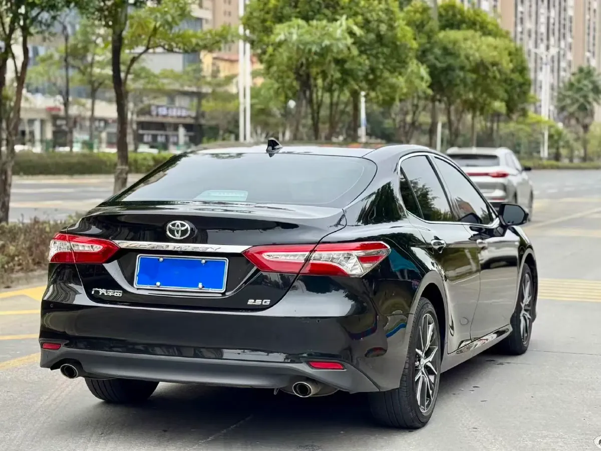 2021 Toyota Camry 2.5L 209HP L4 8AT,autocango,china used car exporter,china ev exporter,chinese used car exporter,chinese used ev exporter