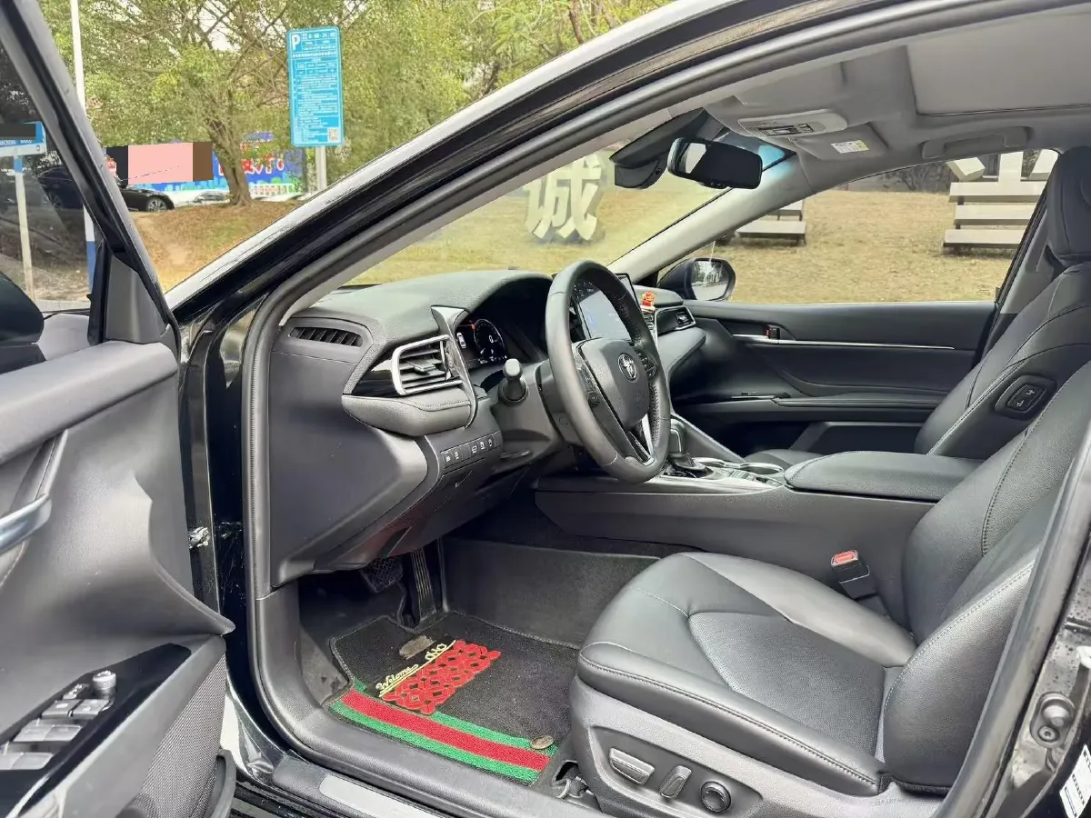 2021 Toyota Camry 2.5L 209HP L4 8AT,autocango,china used car exporter,china ev exporter,chinese used car exporter,chinese used ev exporter