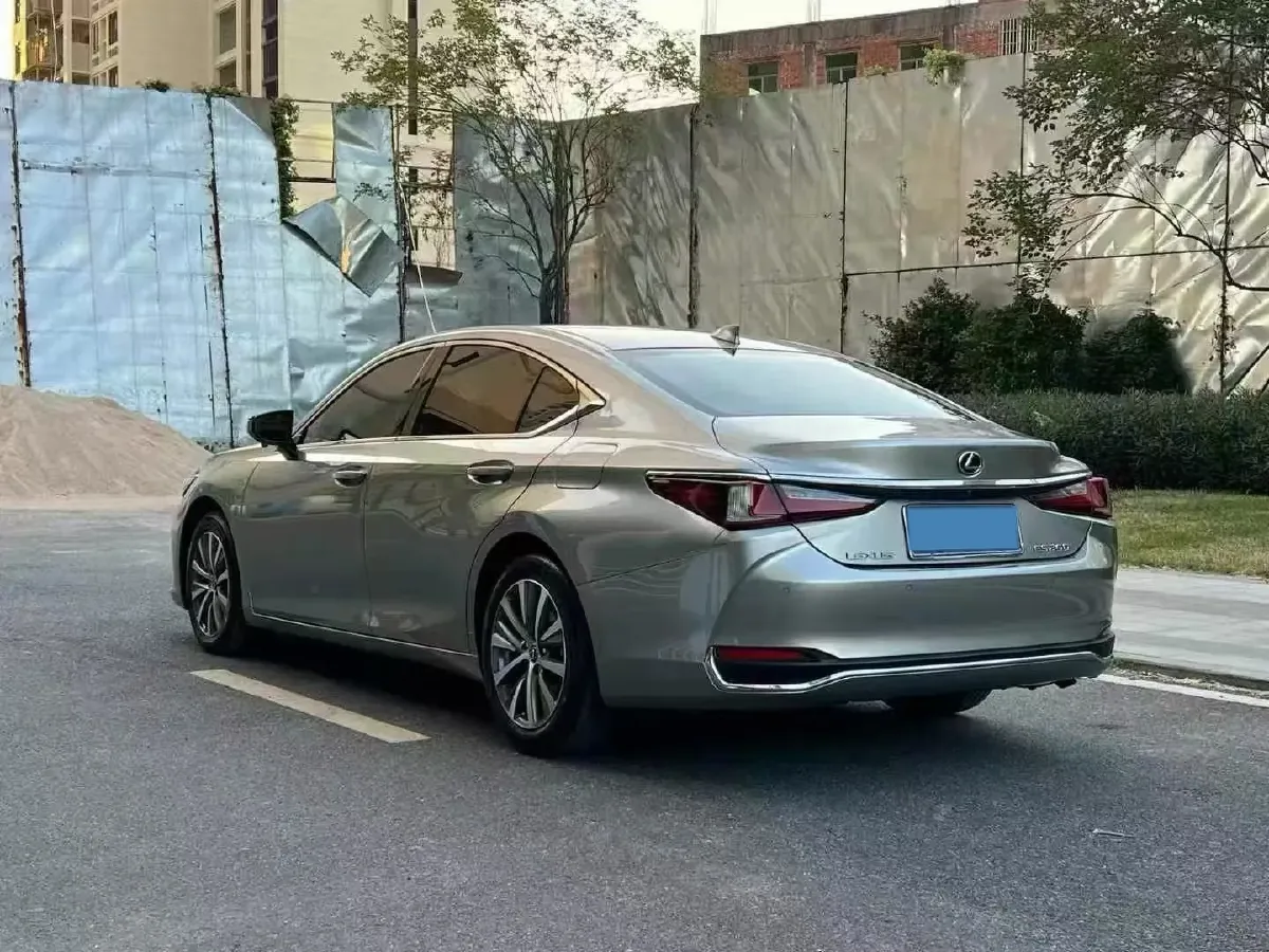 2020 Lexus ES 2.0L 173HP L4 CVT,autocango,china used car exporter,china ev exporter,chinese used car exporter,chinese used ev exporter