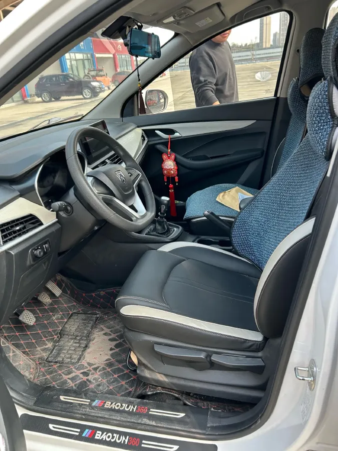 2019 BaoJun 360 1.5L 99HP L4 6MT,autocango,china used car exporter,china ev exporter,chinese used car exporter,chinese used ev exporter