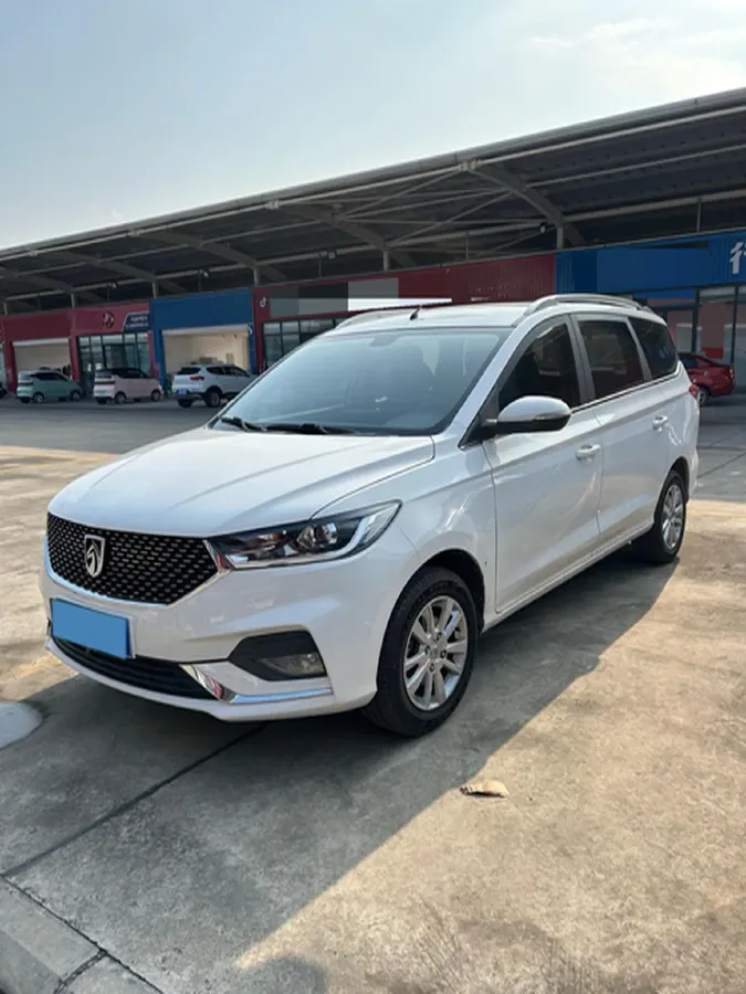 2019 BaoJun 360 1.5L 99HP L4 6MT,autocango,china used car exporter,china ev exporter,chinese used car exporter,chinese used ev exporter