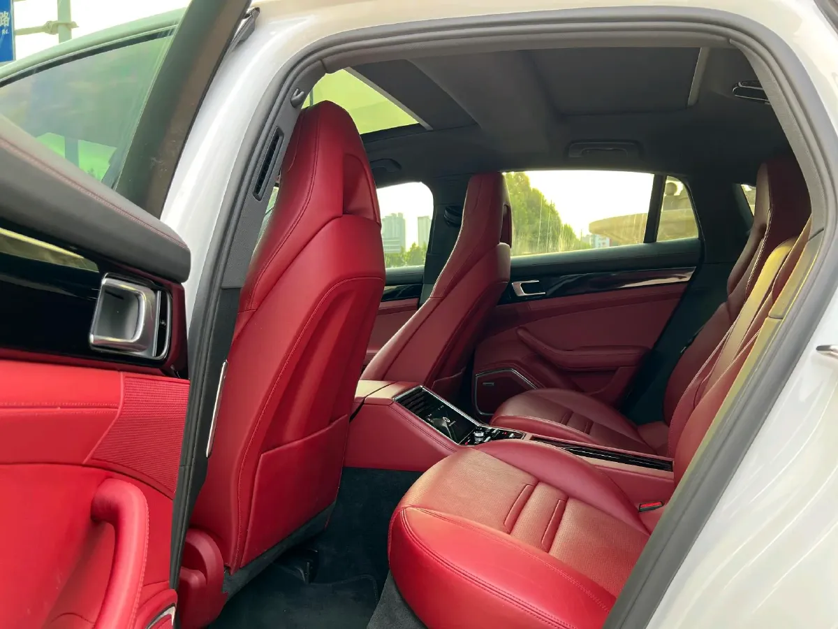 2021 Porsche Panamera 2.9T 330HP V6 8DCT,autocango,china used car exporter,china ev exporter,chinese used car exporter,chinese used ev exporter