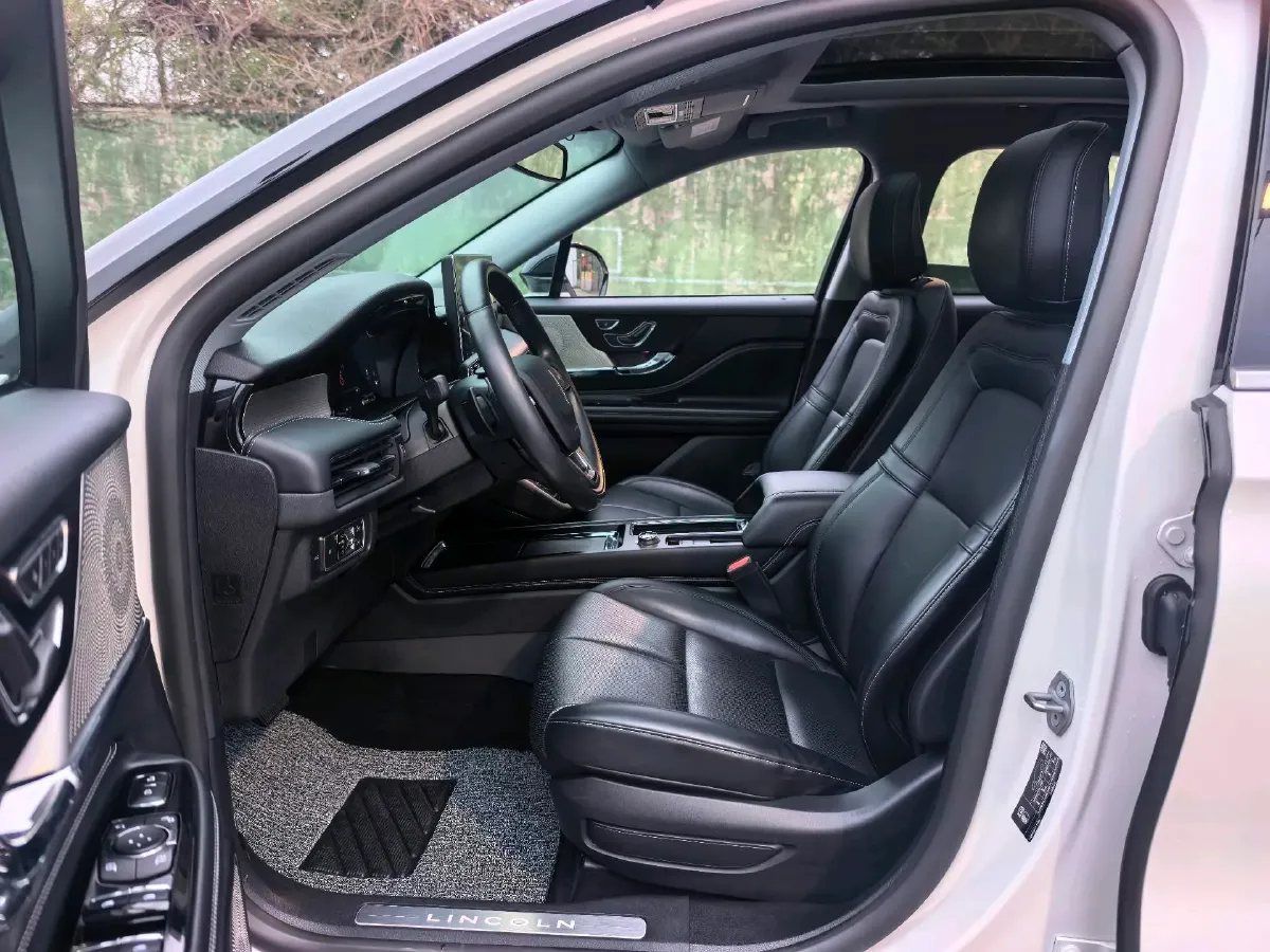 2022 Lincoln Corsair 2.0T 245HP L4 8AT,autocango,china used car exporter,china ev exporter,chinese used car exporter,chinese used ev exporter