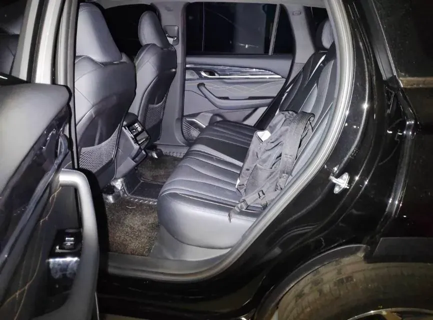 2024 Geely Monjaro 2.0T 218HP L4 7DCT,autocango,china used car exporter,china ev exporter,chinese used car exporter,chinese used ev exporter