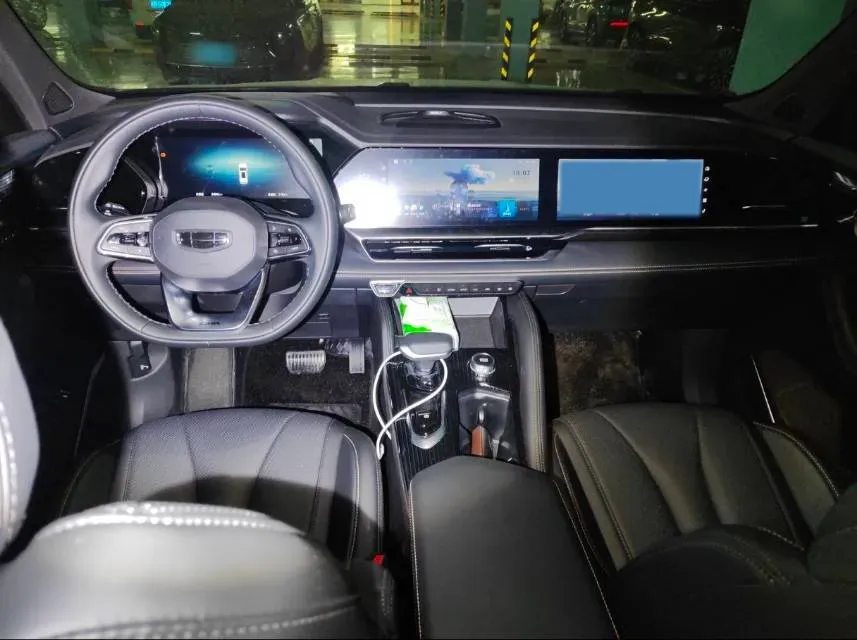 2024 Geely Monjaro 2.0T 218HP L4 7DCT,autocango,china used car exporter,china ev exporter,chinese used car exporter,chinese used ev exporter