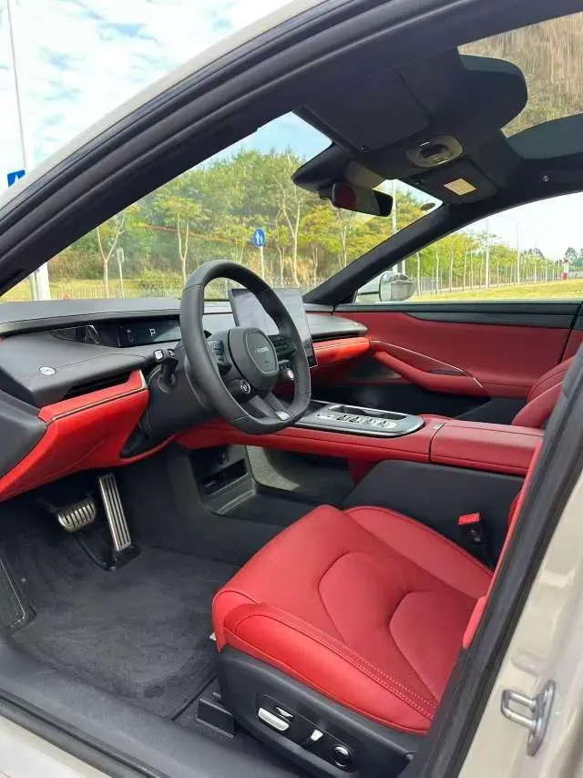 2024 MI SU7 BEV 101KWH,autocango,china used car exporter,china ev exporter,chinese used car exporter,chinese used ev exporter