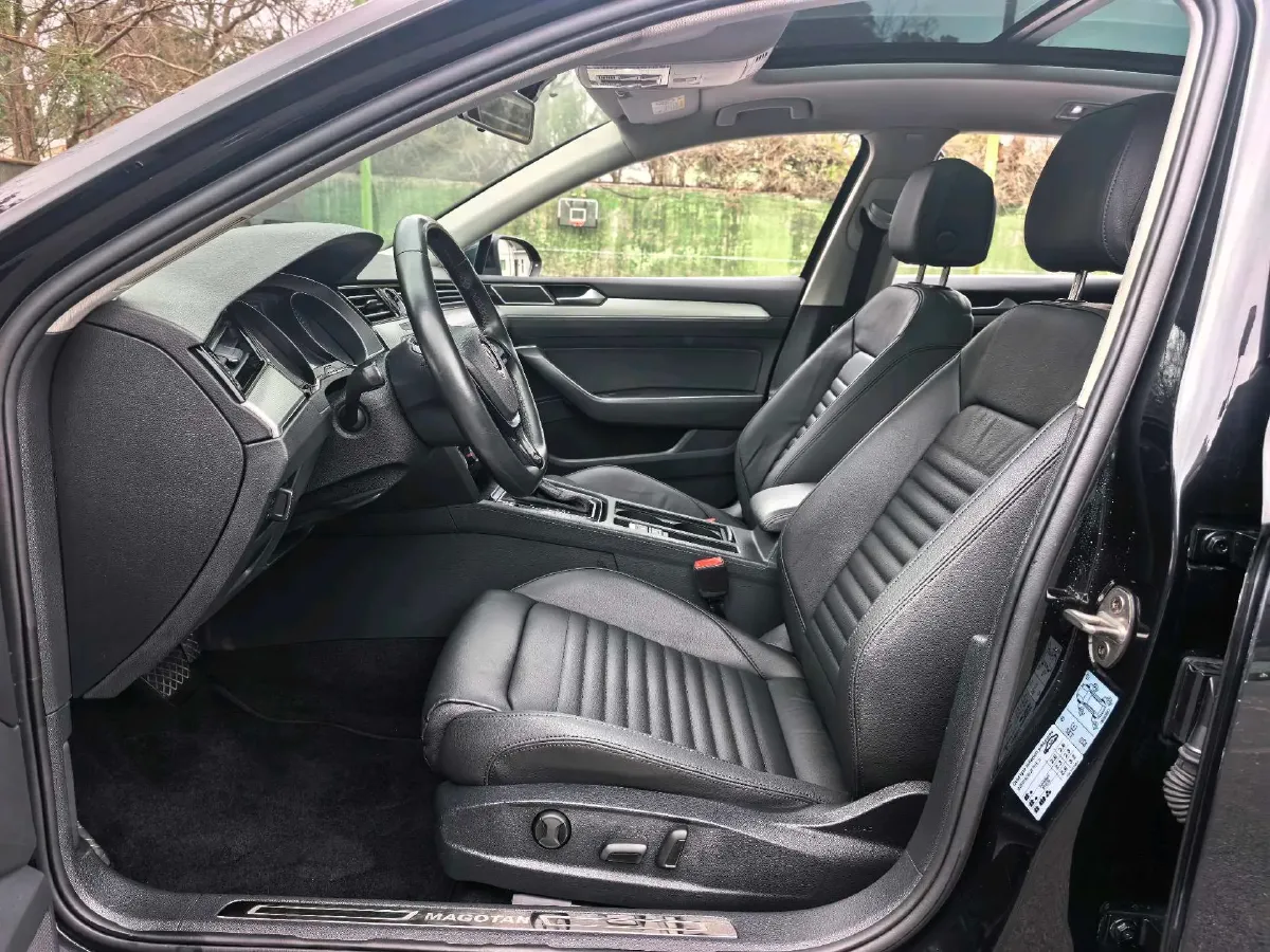 2018 Volkswagen Magotan 1.8T 180HP L4 7DCT,autocango,china used car exporter,china ev exporter,chinese used car exporter,chinese used ev exporter