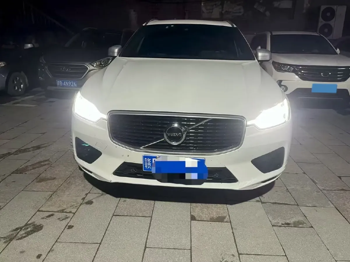 2018 Volvo XC60 2.0T 254HP L4 8AT,autocango,china used car exporter,china ev exporter,chinese used car exporter,chinese used ev exporter